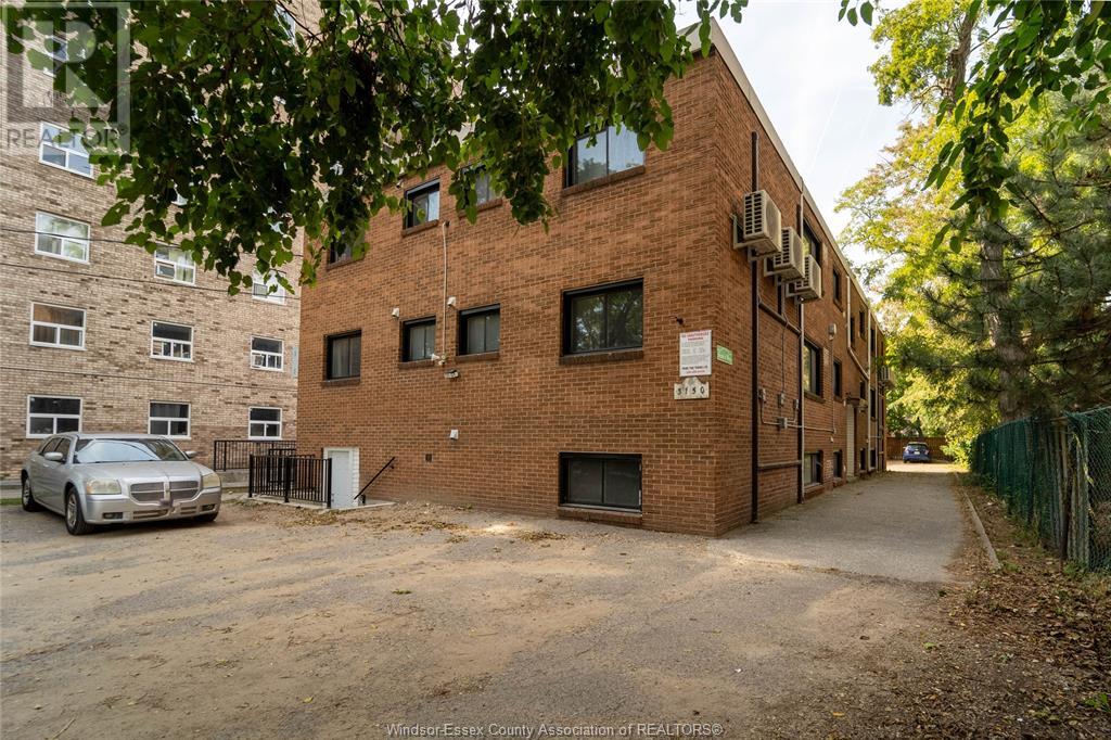 3150 Peter Unit 8, Windsor, ON N9C1E3 Photo 10