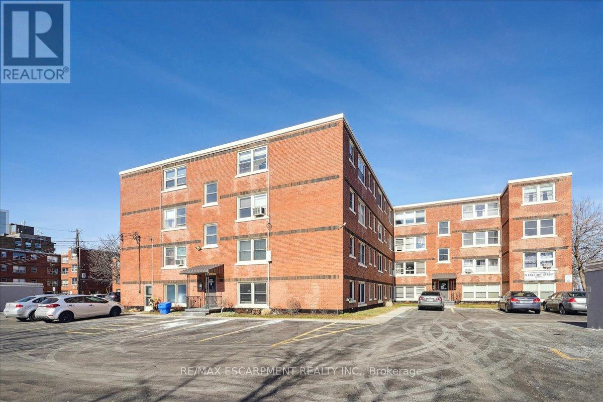 Primary Bedroom - 3 A 5 East 36th Street, Hamilton, ON L8V3Y6 Photo 4