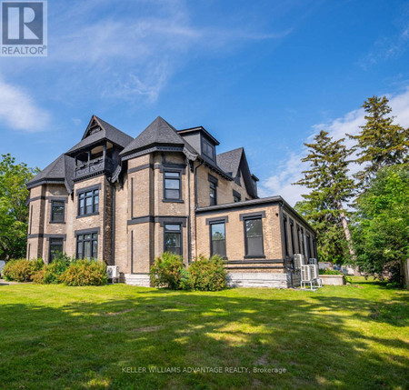 1 202 Green Street, Cobourg