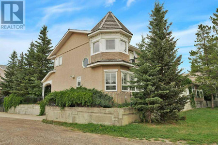 1 210 Centre Street Nw, Sundre