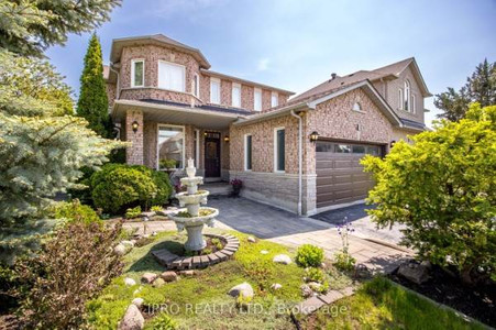 1 Adamson Clse, Vaughan