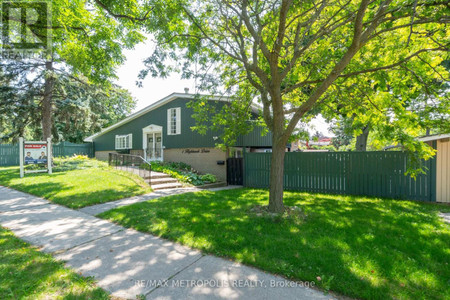 1 Highbrook Drive, Toronto Bendale