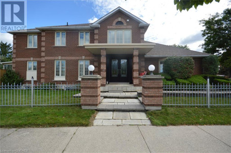 1 Lone Oak Avenue, Brampton