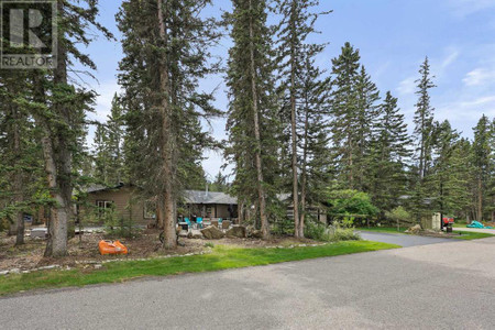 1 Redwood Meadows Court, Rural Rocky View County