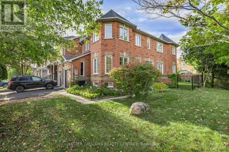 1 Silverdart Crescent, Richmond Hill Oak Ridges