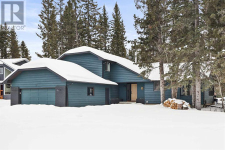 1 Wolf Court, Rural Rocky View County