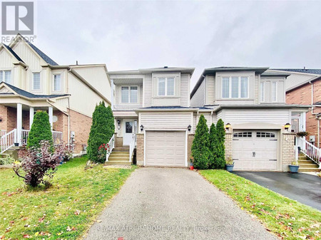 10 Longueuil Place, Whitby