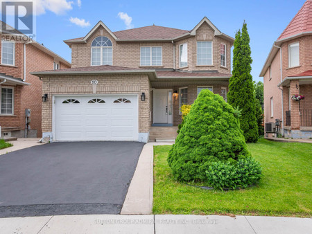 10 Silmoro Court, Vaughan Maple