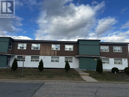 100 A Hutchison Ave 8, Elliot Lake