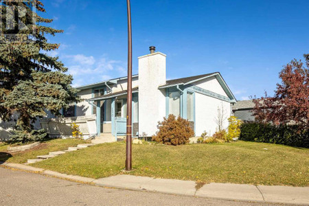 100 Castlegrove Road Ne, Calgary