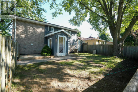 100 Chaucer Crescent, Barrie