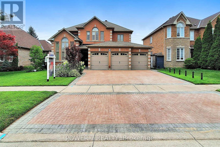 100 Forester Crescent, Markham