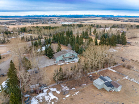 100 Huggard Road, Rural Rocky View County