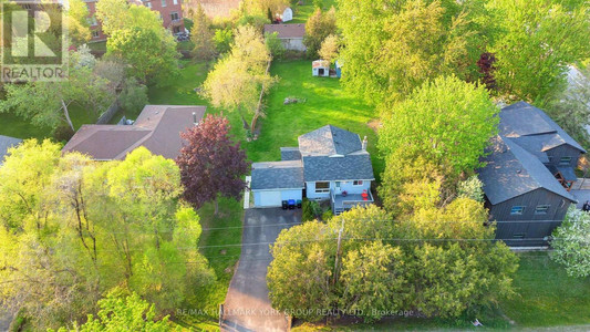 1002 Lebanon Dr, Innisfil