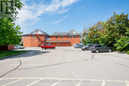 10049 Keele Street, Vaughan Maple