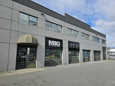 102 104 17957 55 Avenue, Surrey