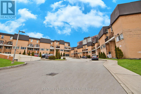 1028 100 Mornelle Court, Toronto E 09