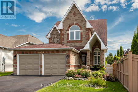 1035 Beatrice Street E, Oshawa Pinecrest