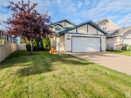 1036 James Cr Nw, Edmonton