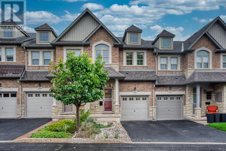 1037 Fernridge Common, Burlington Bayview