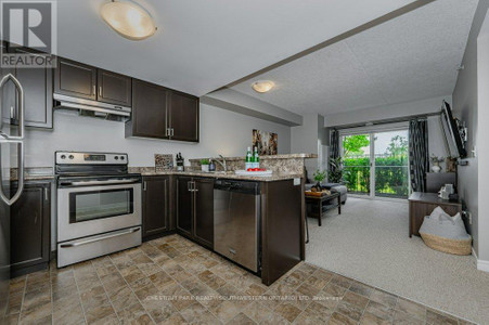 104 67 Kingsbury Square, Guelph