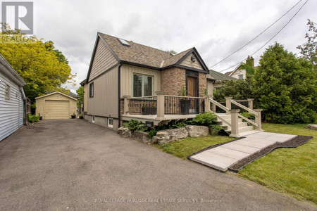 1041 Plains View Avenue, Burlington Bayview