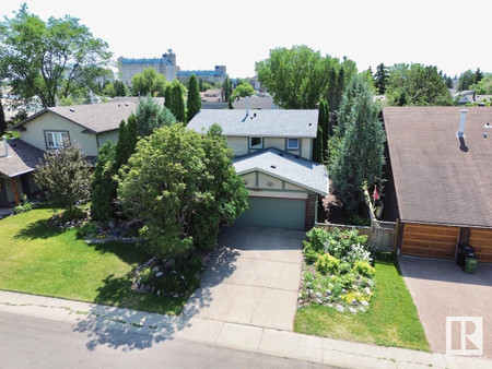 10421 27 A Av Nw, Edmonton