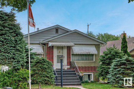 10445 77 St Nw, Edmonton