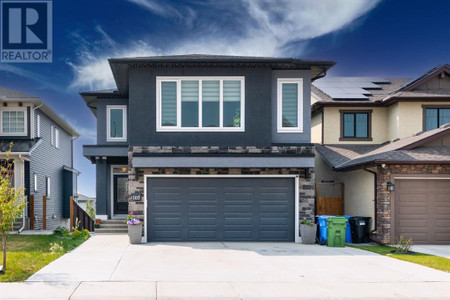 105 Carringvue Manor Nw, Calgary