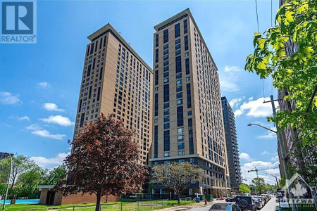 105 Champagne Street S Unit 703, Ottawa