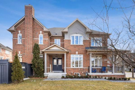 1050 Poppy Lane, Newmarket