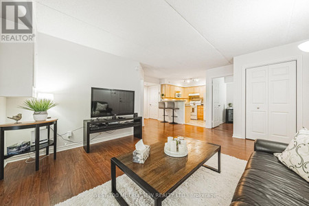 106 1450 Bishops Gate, Oakville