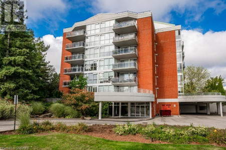 1071 Queens Avenue Unit 104, Oakville