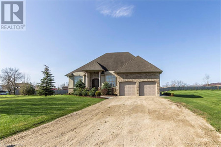 1076 Orville Crescent, Hawkesville