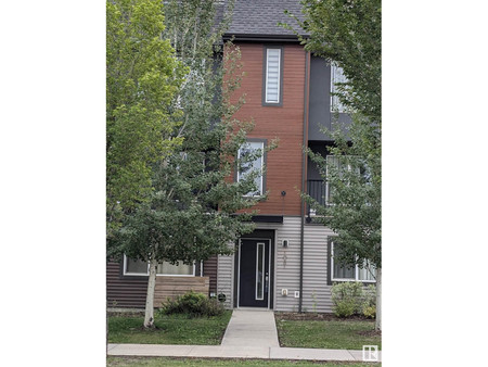 1081 Rosenthal Bv Nw Nw, Edmonton