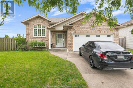 4pc Bathroom - 1081 Treverton, Windsor, ON N8P1S5 Photo 1