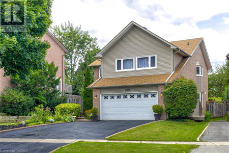 1095 Queens Avenue, Oakville