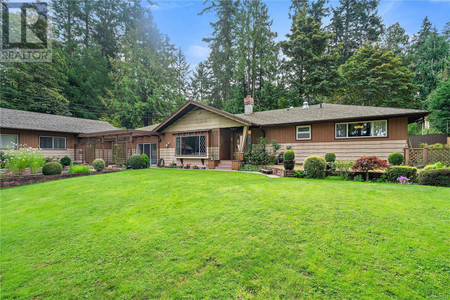 1097 Maple Rd, North Saanich