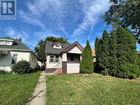 1106 Moy, Windsor