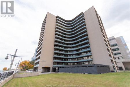 111 Riverside Unit 404, Windsor