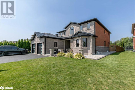 112 Bourbon Circle, Barrie