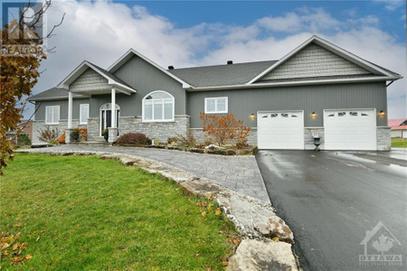 112 Country Lane Drive, Carleton Place