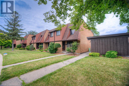 112 Kingswood Drive Unit 21, Kitchener