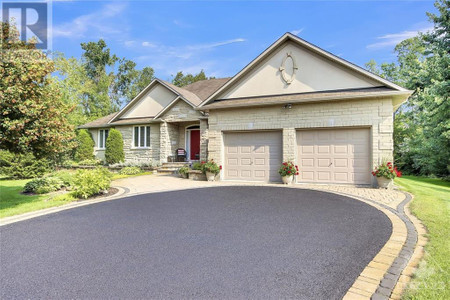 1122 Pegasus Crescent, Greely