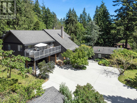 1128 1132 Roberts Creek Road, Roberts Creek