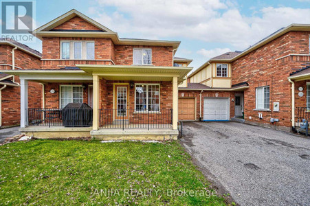 113 Warren Bradley Street, Markham Berczy