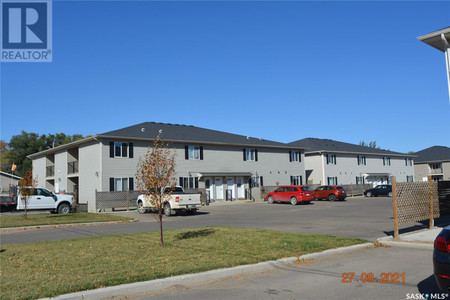 453 Walsh TRAIL in Swift Current - Condos for Sale