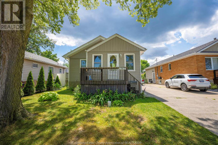 Enclosed porch - 1167 Prado Place, Windsor, ON N8S2H9 Photo 1