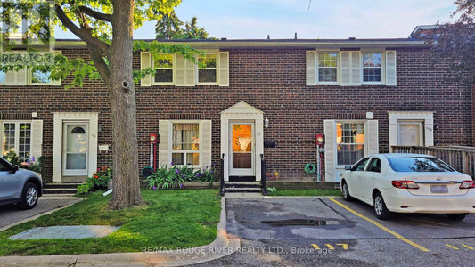 117 70 Cass Avenue, Toronto E 05