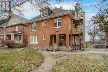 117 Toronto Street, Barrie Queen S Park